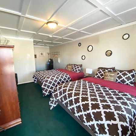 Roundtop Mountain Vista - Cabins And Motel ザーモポリス エクステリア 写真
