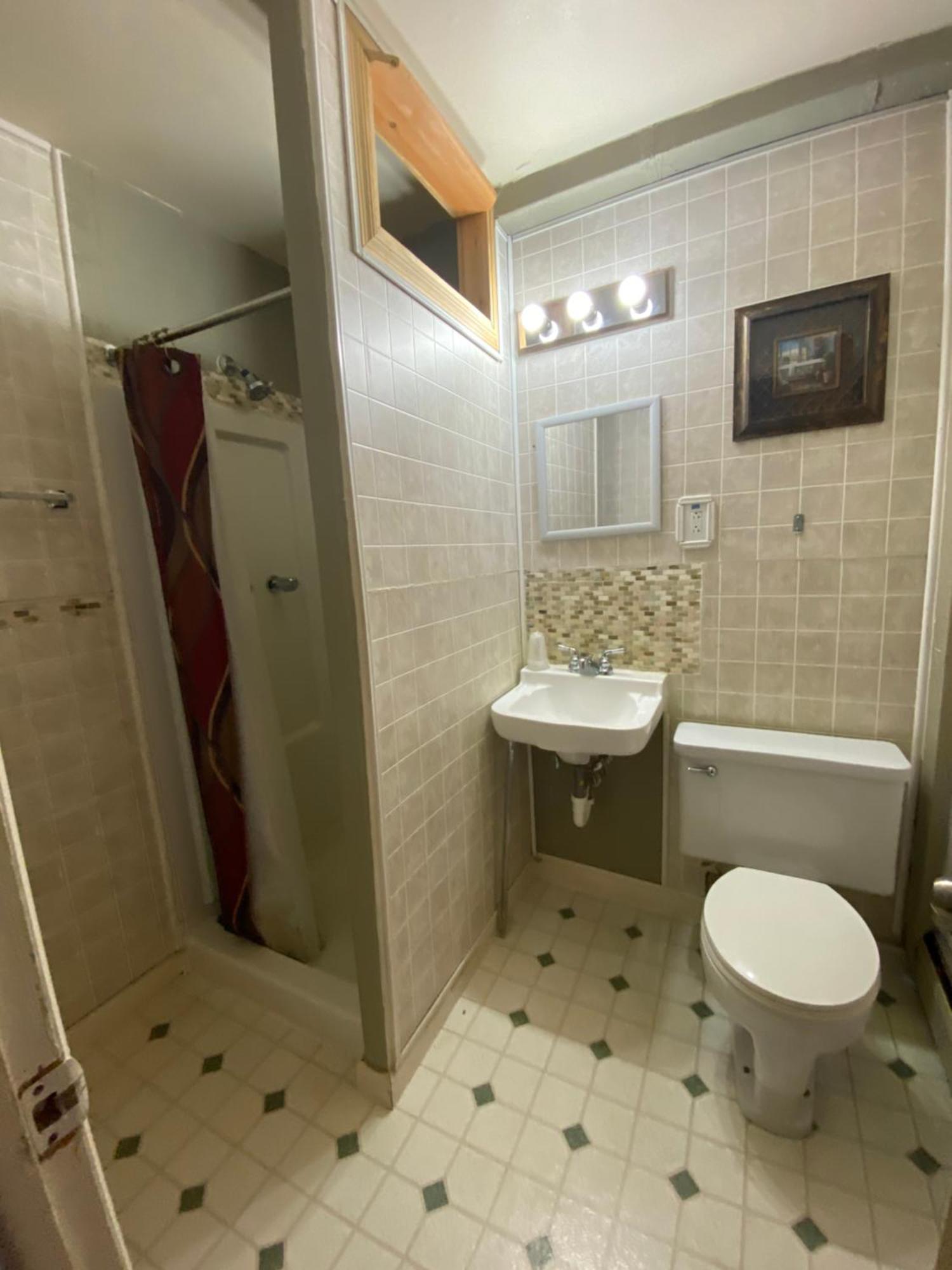 Roundtop Mountain Vista - Cabins And Motel ザーモポリス 部屋 写真